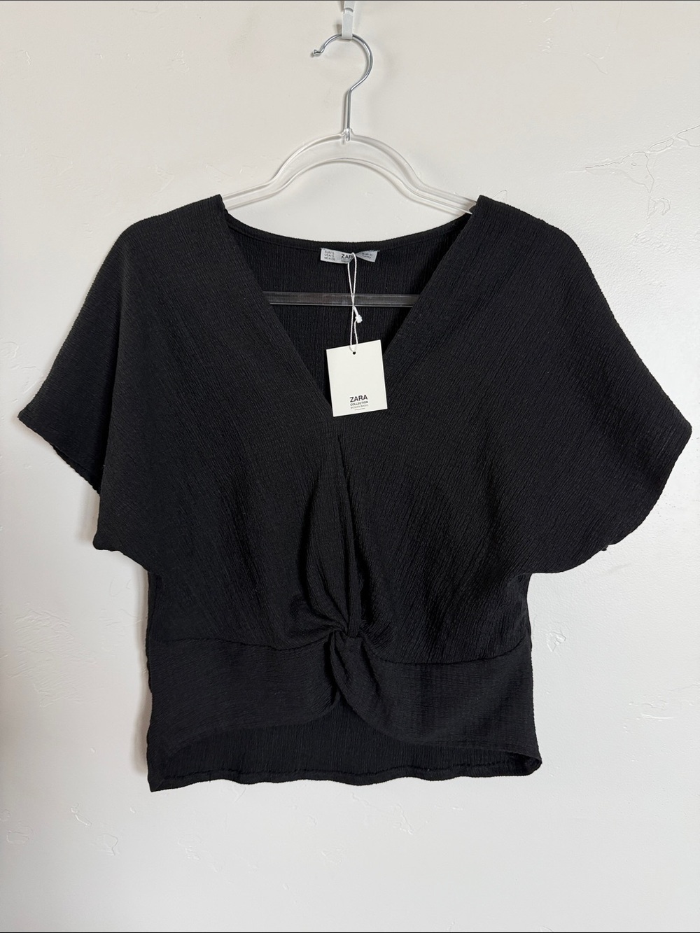 Zara Black V-Neck Tie-Front Crop Top